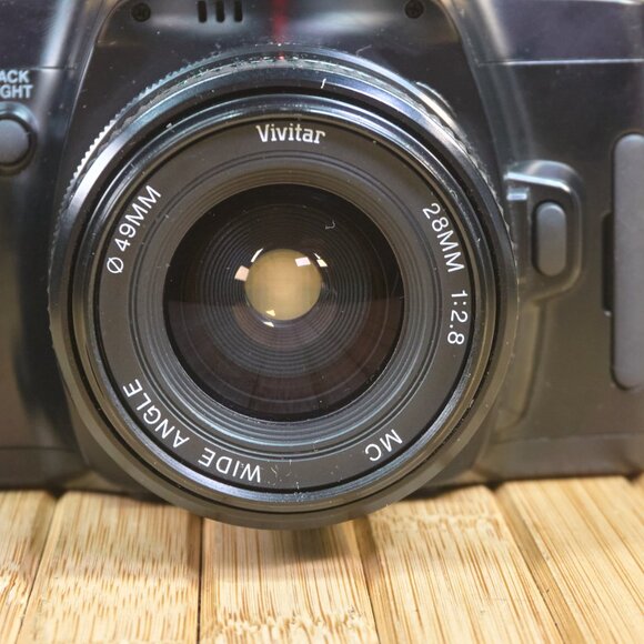 Vintage Olympus OM101 SLR 35mm Film Camera, Vivitar f/2.8 28mm Wide Angle Lens - Picture 2 of 10